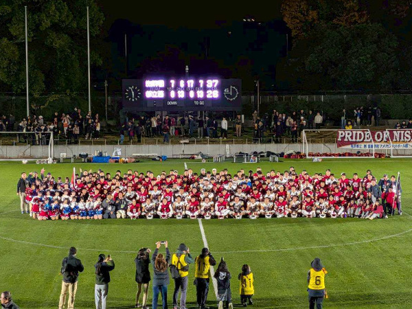 試合後の佼成学園との合同の集合写真